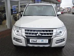 Grönland weiß Gebraucht 2018 Mitsubishi Pajero Edition SUV | 44.950 € (Teuer)