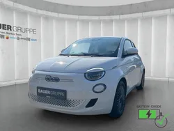 Arktis weiß) (weiss Gebraucht 2022 Fiat 500e Icon Kleinwagen | 20.500 € (Etwas zu teuer)