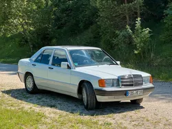 Weiß Gebraucht 1992 Mercedes 190 Limousine | 7.999 €