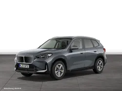 Grau Gebraucht 2024 BMW iX1 SUV | 48.300 € (Teuer)