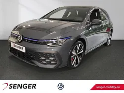 Grau Neu 2024 VW Golf VIII GTE Limousine | 56.745 €