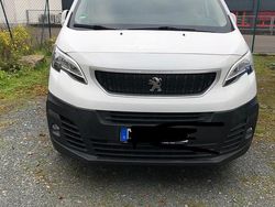 Weiß Gebraucht 2017 Peugeot Expert Premium Van | 9.200 €
