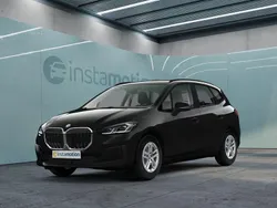 Schwarz Gebraucht 2023 BMW 216 Active Tourer Van / Kleinbus | 30.549 € (Teuer)