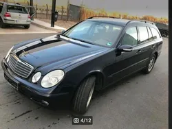 Blau Gebraucht 2006 Mercedes 220 Kombi | 3.999 €