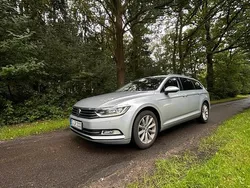 Silber Gebraucht 2019 VW Passat Comfortline Kombi | 18.500 € (Fairer Preis)