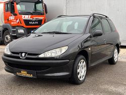 Schwarz Gebraucht 2004 Peugeot 206 Filou Kombi | 790 € (Fairer Preis)