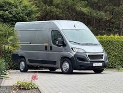 Silber Gebraucht 2023 Peugeot Boxer Premium Van | 21.390 €