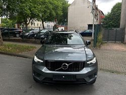 Grau Gebraucht 2018 Volvo XC40 R-Design SUV | 23.900 € (Teuer)
