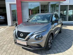 Grau Gebraucht 2024 Nissan Juke Acenta SUV | 18.388 € (Guter Preis)