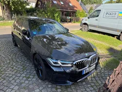 Schwarz Gebraucht 2023 BMW 520 M Sport Kombi | 41.000 € (Superpreis)