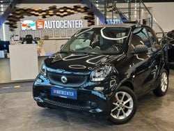 Schwarz Gebraucht 2015 Smart ForTwo Coupé Coupé | 7.990 € (Fairer Preis)