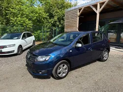 Blau Gebraucht 2015 Dacia Sandero Celebration Kleinwagen | 4.450 €