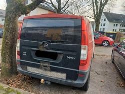 Rot Gebraucht 2003 Mercedes 190 Limousine | 2.500 €