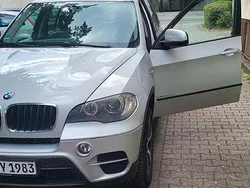Grau Gebraucht 2010 BMW X5 SUV | 8.200 € (Superpreis)