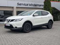 Brilliant white (m) Gebraucht 2016 Nissan Qashqai N-Connecta SUV | 13.990 € (Fairer Preis)