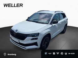 Weiß (weiß) Gebraucht 2023 Skoda Karoq SportLine SUV | 29.650 € (Fairer Preis)