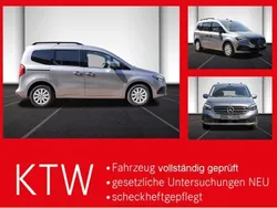 Grau Gebraucht 2024 Mercedes T180 Progressive Van / Kleinbus | 29.355 € (Fairer Preis)