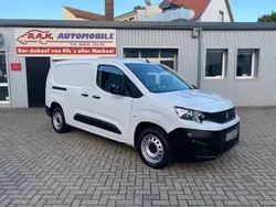 Weiß Gebraucht 2023 Peugeot Partner Premium Van / Kleinbus | 14.990 € (Superpreis)