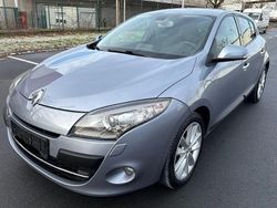 Blau Gebraucht 2010 Renault Mégane Limousine | 6.990 € (Teuer)
