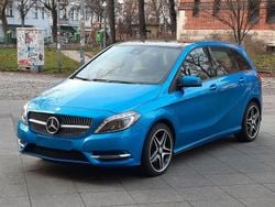 Blau Gebraucht 2014 Mercedes B200 Sport Van / Kleinbus | 10.490 € (Guter Preis)