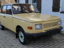 Gelb Gebraucht 1988 Wartburg 353 Limousine | 6.850 €