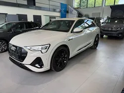 Siambeige Gebraucht 2022 Audi e-tron S-Line SUV | 39.999 € (Fairer Preis)