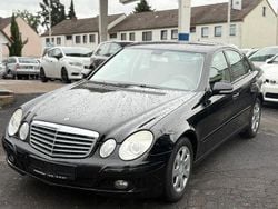 Obsidianschwarz Gebraucht 2008 Mercedes E200 Limousine | 7.299 € (Fairer Preis)