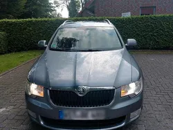 Gebraucht 2012 Skoda Superb Kombi | 5.950 € (Guter Preis)