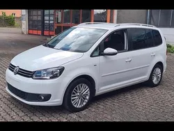 Weiß Gebraucht 2014 VW Touran Edition Van / Kleinbus | 7.000 € (Superpreis)