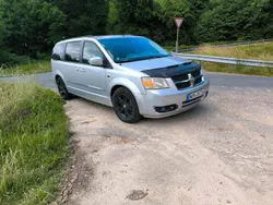 Silber Gebraucht 2008 Dodge Grand Caravan Van / Kleinbus | 4.950 €