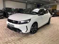 Lack weiss banquise/typ aussen Gebraucht 2024 Opel Corsa GS Line Kleinwagen | 15.499 € (Guter Preis)