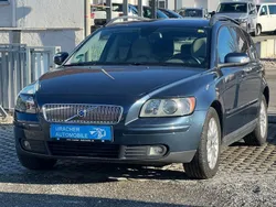 Blau Gebraucht 2008 Volvo V50 Momentum Kombi | 6.490 € (Teuer)