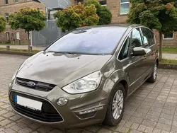 Grau Gebraucht 2010 Ford S-MAX S Van / Kleinbus | 7.500 € (Fairer Preis)
