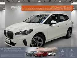 Weiß Gebraucht 2024 BMW 218 Active Tourer Luxury Line Van / Kleinbus | 31.580 € (Superpreis)