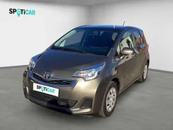 Bronze Gebraucht 2015 Toyota Verso-S Life Van / Kleinbus | 7.880 €