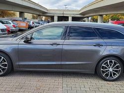 Grau Gebraucht 2017 Ford Mondeo Limousine | 12.000 € (Fairer Preis)