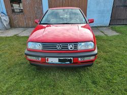Rot Gebraucht 1993 VW Vento Limousine | 7.499 €