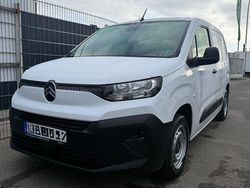 Weiß Gebraucht 2024 Citroën Berlingo Van / Kleinbus | 18.990 € (Guter Preis)