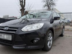 Schwarz Gebraucht 2013 Ford Focus Champions Edition Kombi | 3.700 € (Fairer Preis)