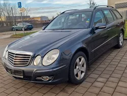 Grau Gebraucht 2008 Mercedes E320 Avantgarde Kombi | 2.800 € (Superpreis)