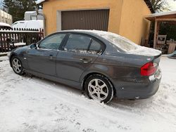 Grau Gebraucht 2006 BMW 318 Limousine | 2.240 € (Guter Preis)