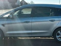Silber Gebraucht 2017 Ford S-MAX Titanium Van / Kleinbus | 15.900 € (Guter Preis)
