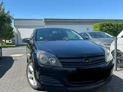 Schwarz Gebraucht 2005 Opel Astra GTC Coupé | 2.950 € (Etwas zu teuer)