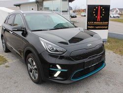 Grau Gebraucht 2021 Kia e-Niro SUV | 16.900 € (Etwas zu teuer)