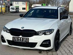 Alpinweiss iii Gebraucht 2021 BMW 320 M Sport Kombi | 21.800 € (Guter Preis)