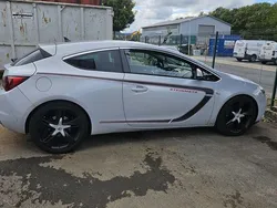 Weiß Gebraucht 2011 Opel Astra GTC Coupé | 5.000 € (Guter Preis)