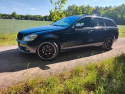 Schwarz Gebraucht 2008 Mercedes 220 Kombi | 6.900 €