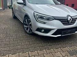 Silber Gebraucht 2017 Renault Mégane IV Bose Edition Limousine | 10.200 € (Fairer Preis)