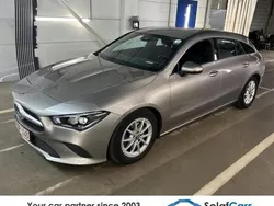 Grau Gebraucht 2020 Mercedes CLA180 Shooting Brake Kombi | 18.755 € (Guter Preis)