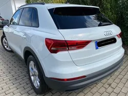Weiß Gebraucht 2021 Audi Q3 Ambiente SUV | 29.999 € (Guter Preis)